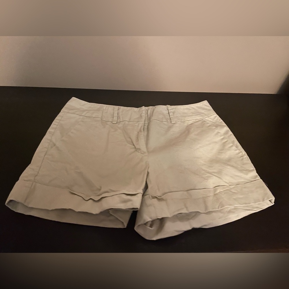 Tan Size 8 New York and Company Shorts